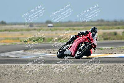 media/Apr-18-2025-TrackDaz (Fri) [[45f5874c44]]/B Group/Session 2 (Turn 7)/